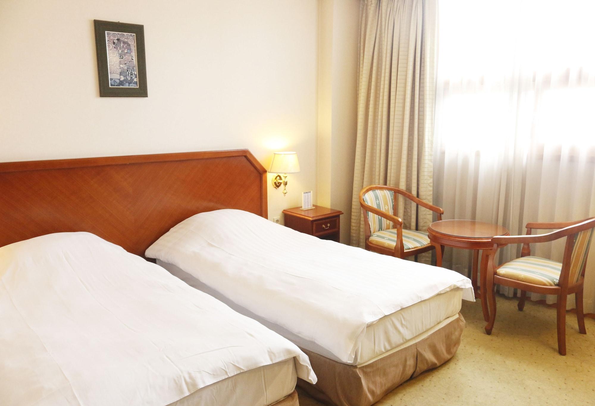 Onyang Hot Spring Hotel Асан Екстериор снимка