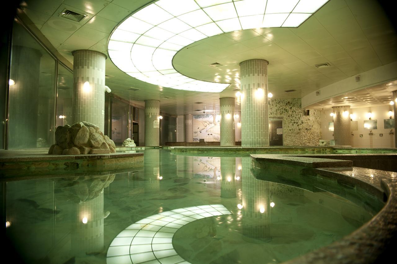 Onyang Hot Spring Hotel Асан Екстериор снимка