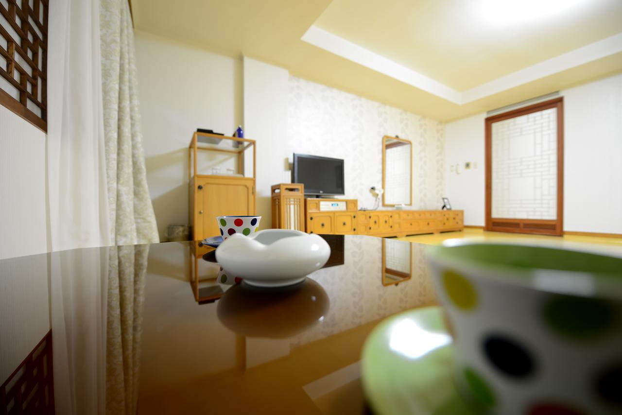 Onyang Hot Spring Hotel Асан Екстериор снимка