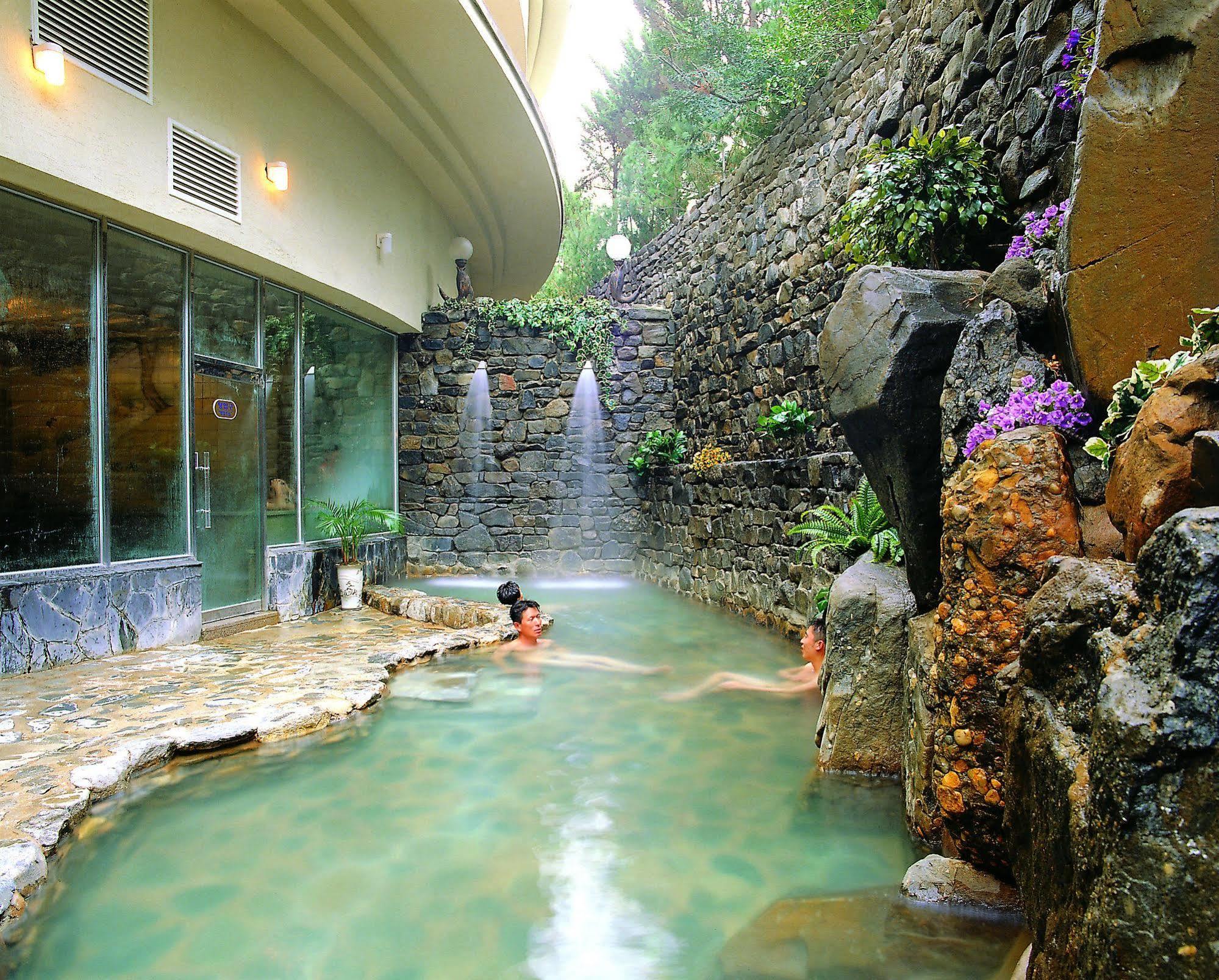 Onyang Hot Spring Hotel Асан Екстериор снимка